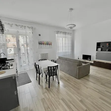 Centralissimo Sul Mare - 2 E 2 Bagni - 6 Posti Letto