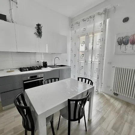 Centralissimo Sul Mare - 2 E 2 Bagni - 6 Posti Letto ペスカーラ