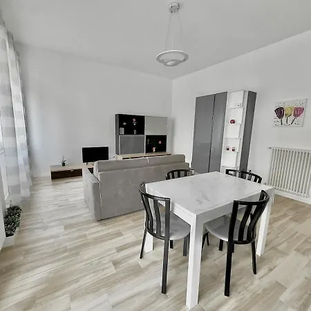 Centralissimo Sul Mare - 2 E 2 Bagni - 6 Posti Letto Appartamento