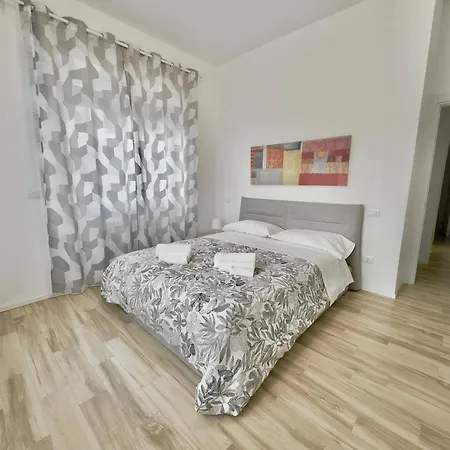 Lägenhet Centralissimo Sul Mare - 2 E 2 Bagni - 6 Posti Letto