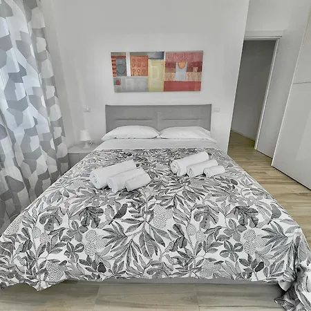 Centralissimo Sul Mare - 2 E 2 Bagni - 6 Posti Letto Pescara