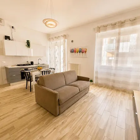 Centralissimo Sul Mare - 2 E 2 Bagni - 6 Posti Letto Lägenhet *
